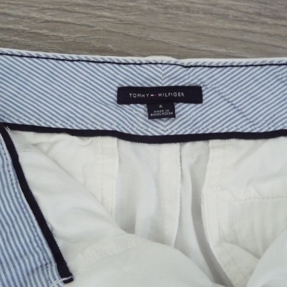 Womens - Tommy Hilfiger white shorts - Picture 2 of 4